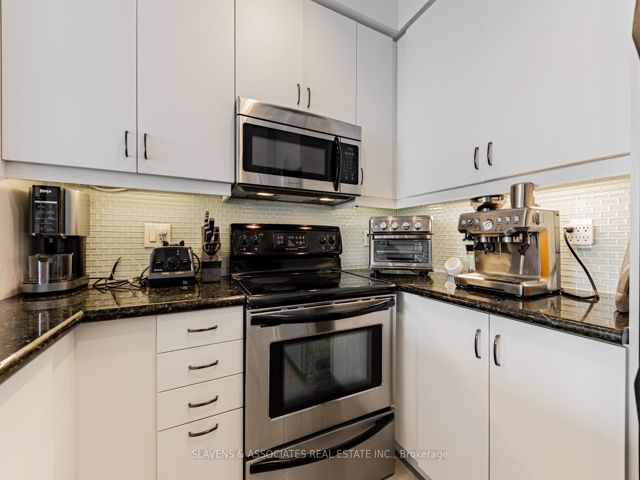 1607 - 500 St Clair Ave W