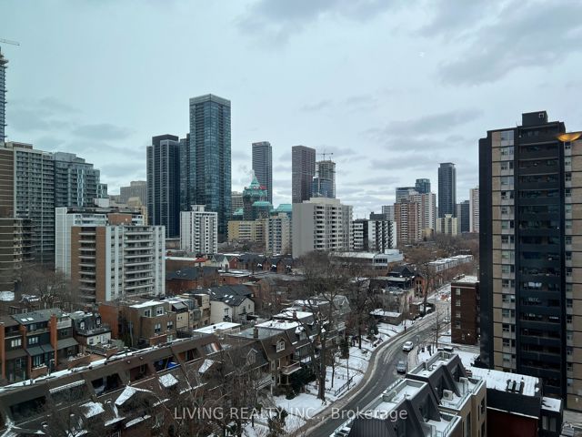 1007 - 17 Dundonald St