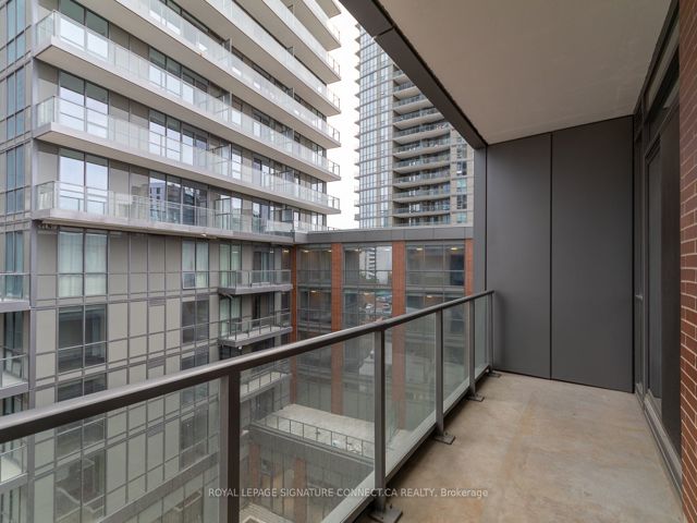 507 - 32 Forest Manor Rd