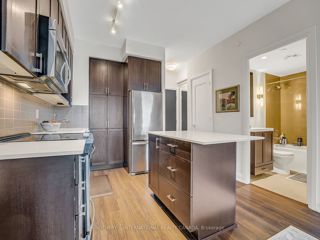 1404 - 18 Graydon Hall Dr