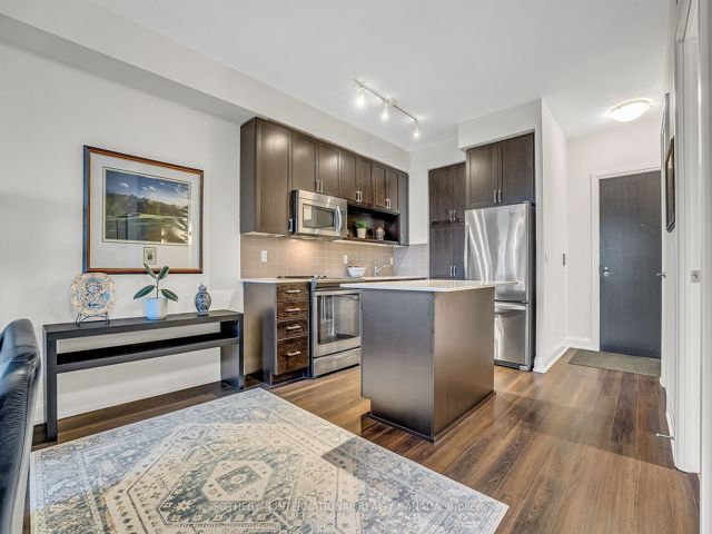 1404 - 18 Graydon Hall Dr
