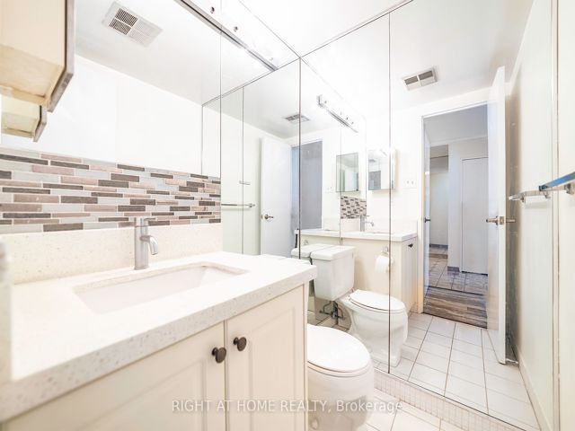 1407 - 205 Hilda Ave E