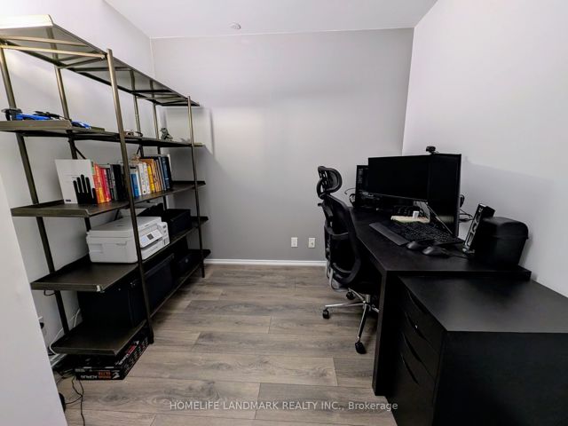 1104 - 125 Peter St