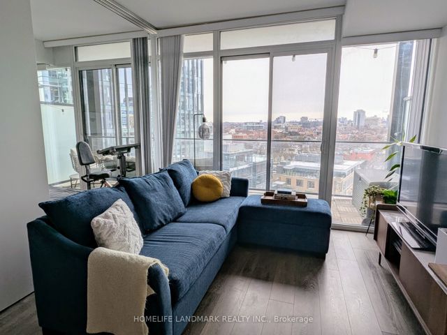 1104 - 125 Peter St