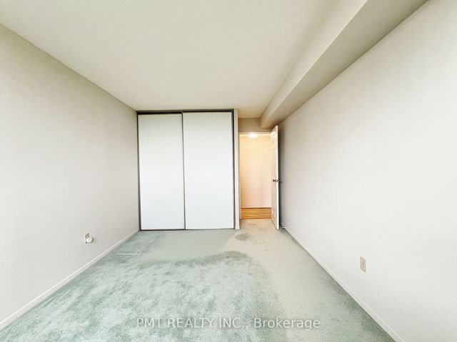 1404 - 75 Wynford Heights Cres