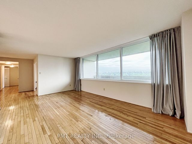 1404 - 75 Wynford Heights Cres