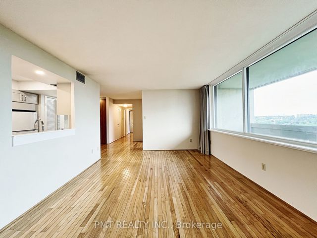 1404 - 75 Wynford Heights Cres