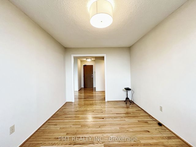 1404 - 75 Wynford Heights Cres