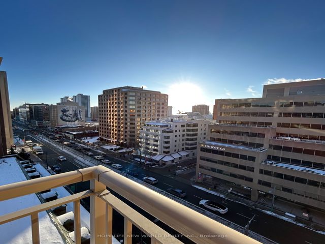 1105 - 60 St Clair Ave W