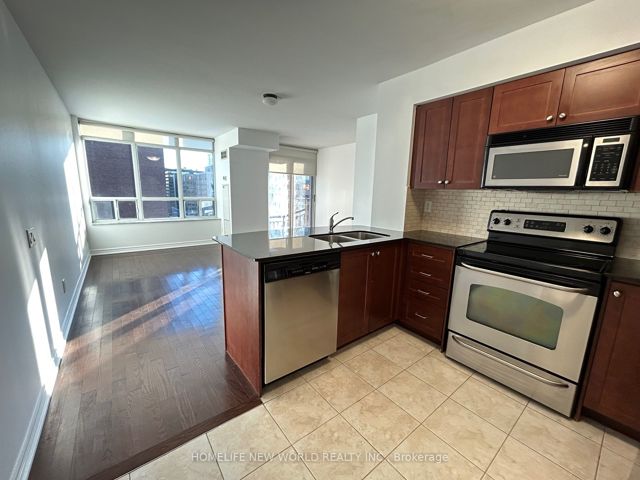 1105 - 60 St Clair Ave W