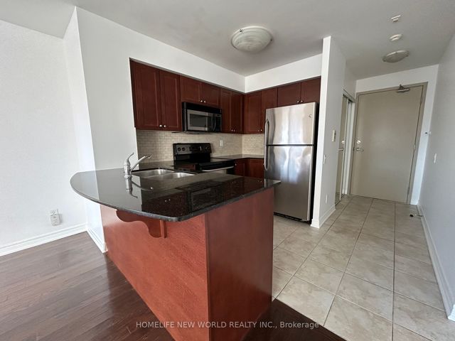 1105 - 60 St Clair Ave W
