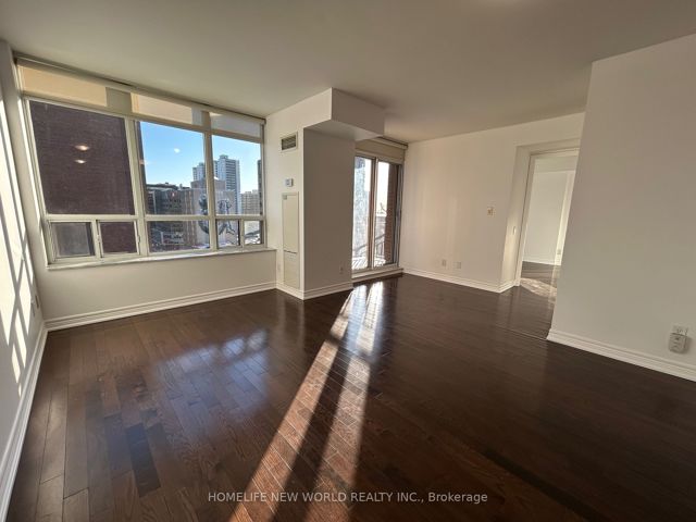 1105 - 60 St Clair Ave W