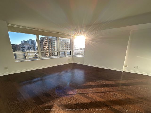 1105 - 60 St Clair Ave W