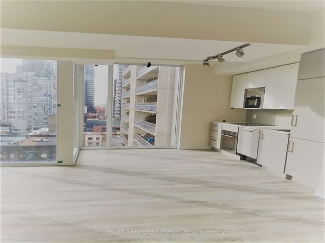 1010 - 17 Dundonald St