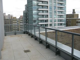 1001 - 125 Redpath Ave