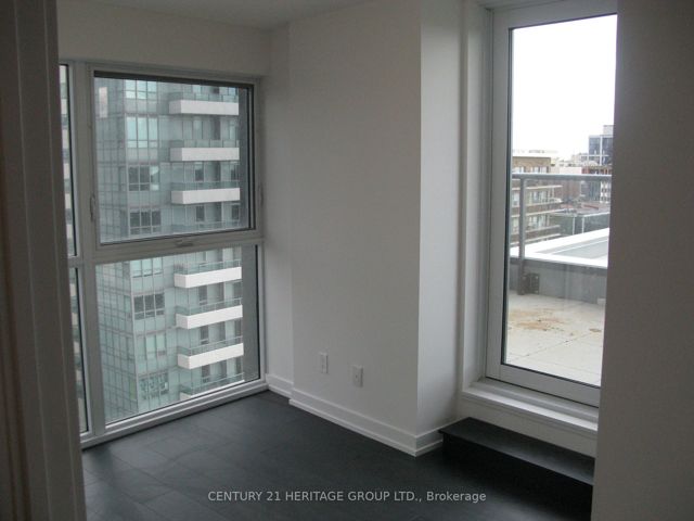 1001 - 125 Redpath Ave
