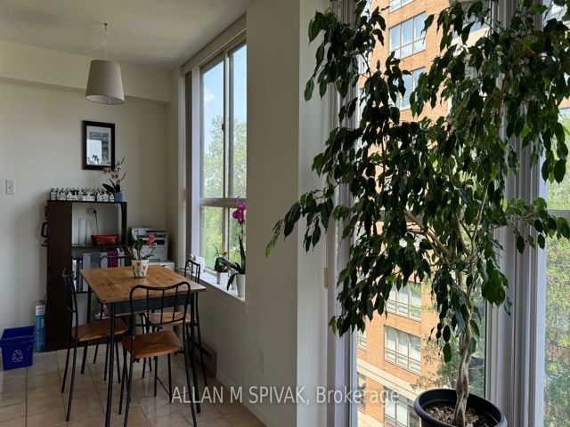 504 - 271 Ridley Blvd