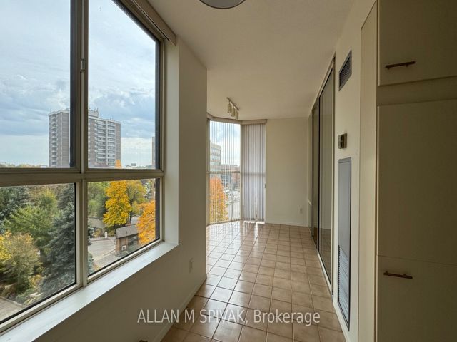 504 - 271 Ridley Blvd