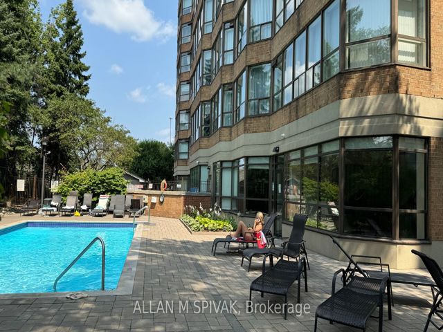 504 - 271 Ridley Blvd