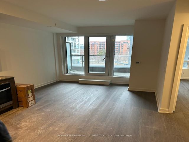 318 - 135 Lower Sherbourne