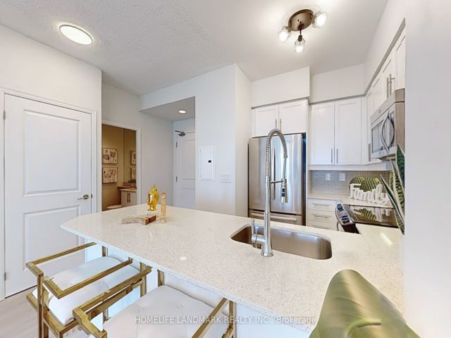 2709 - 125 Western Battery Rd