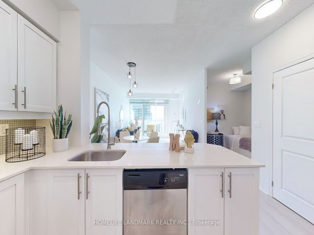 2709 - 125 Western Battery Rd