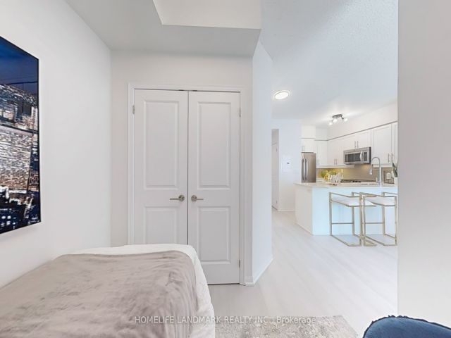 2709 - 125 Western Battery Rd