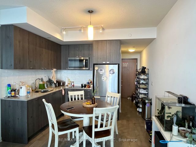 2107 - 56 Forest Manor Rd