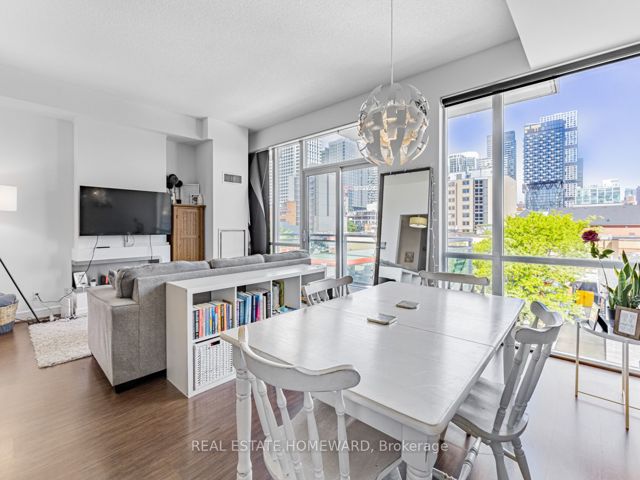 N409 - 116 George St