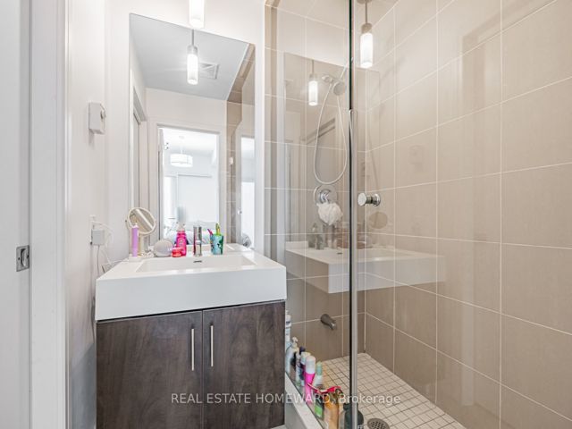 N409 - 116 George St