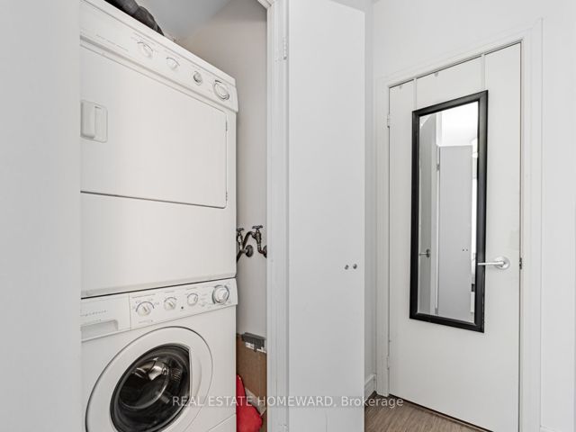 N409 - 116 George St