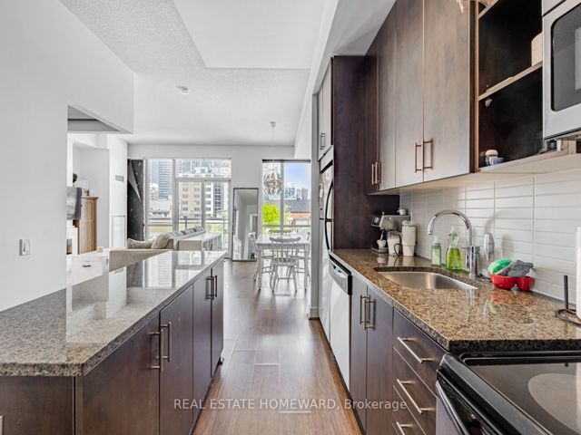 N409 - 116 George St