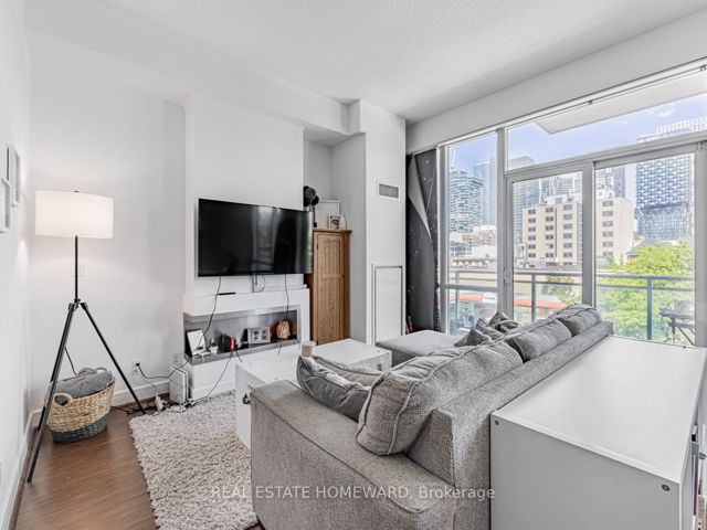 N409 - 116 George St