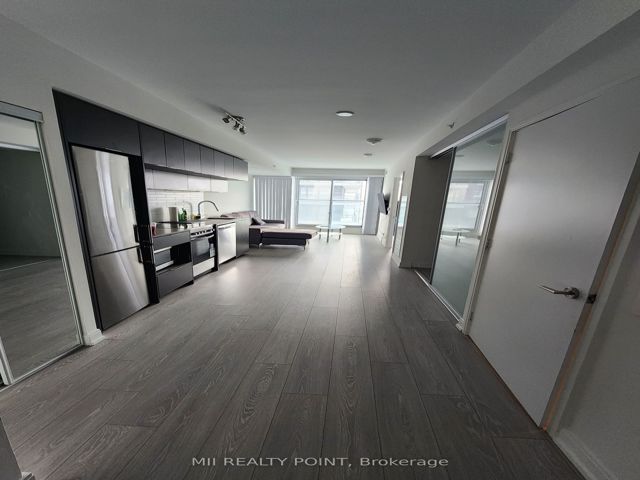 2602 - 181 Dundas St