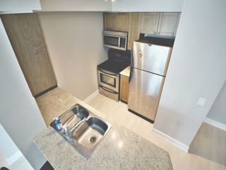 3613 - 763 Bay St