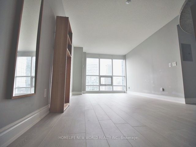 3613 - 763 Bay St