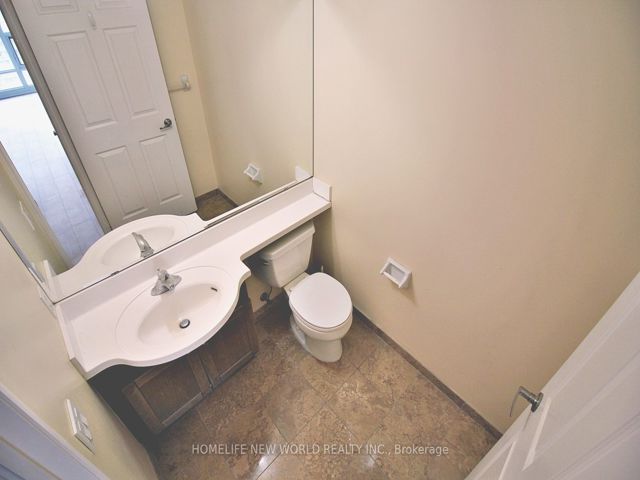 3613 - 763 Bay St