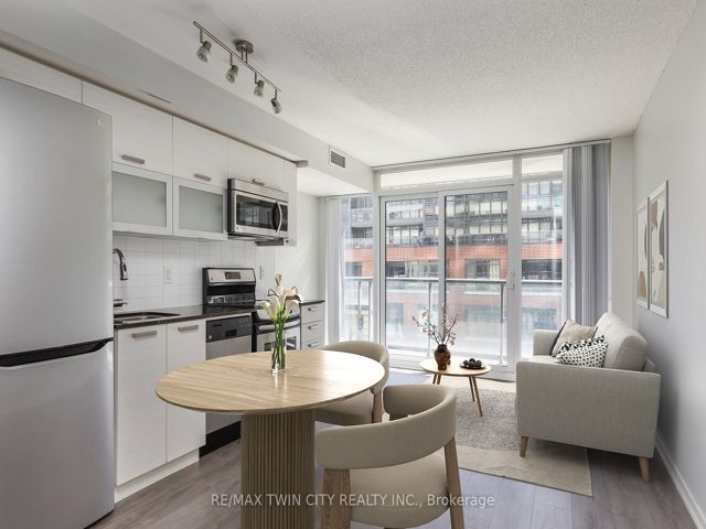 507E - 36 Lisgar St