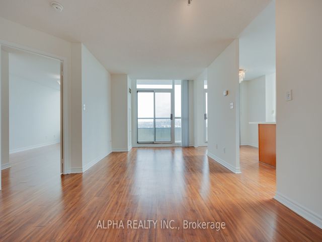 2808 - 18 Spring Garden Ave