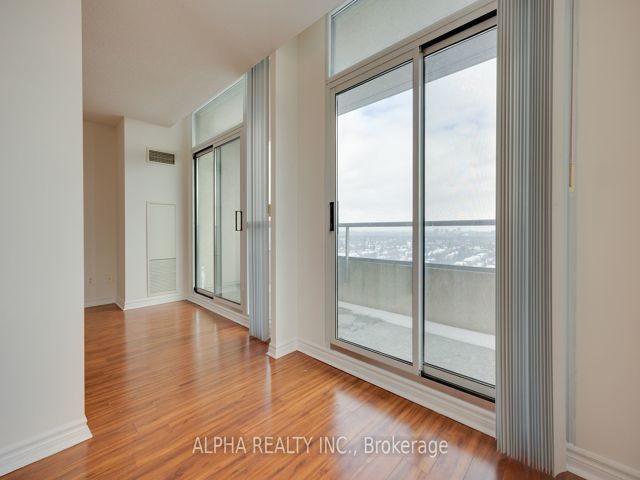 2808 - 18 Spring Garden Ave