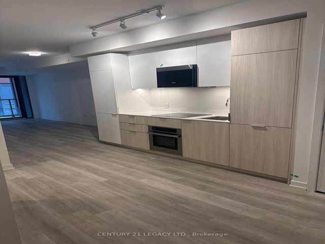 301 - 28 Eastern Ave