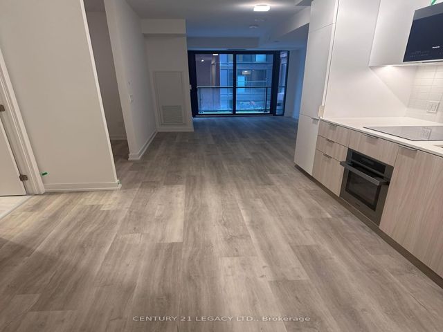 301 - 28 Eastern Ave