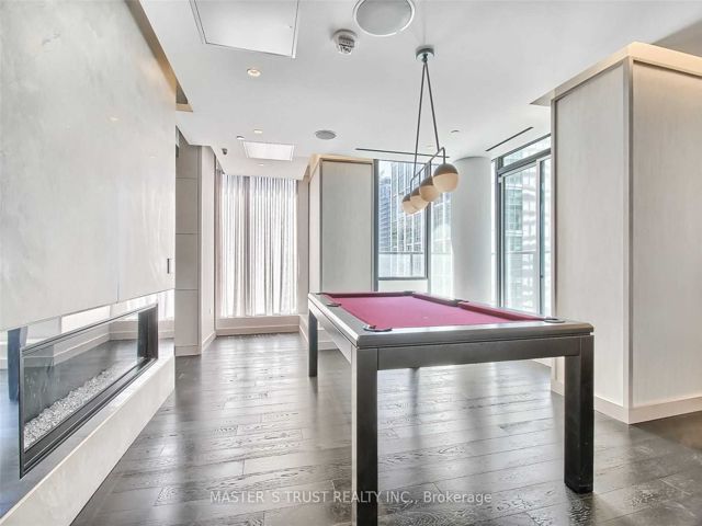 1502 - 125 Blue Jays Way
