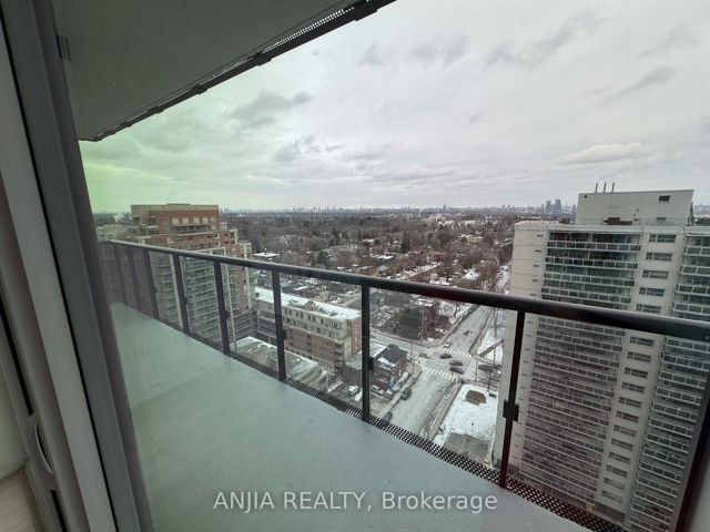 1809 - 117 Broadway Ave