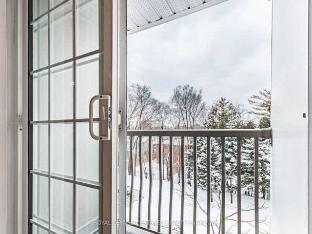 6 - 55 Cedarcroft Blvd