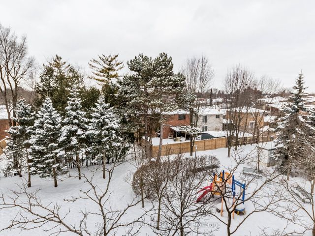 6 - 55 Cedarcroft Blvd