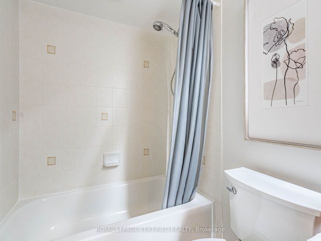 6 - 55 Cedarcroft Blvd