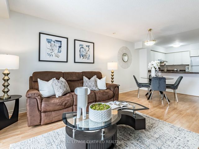 6 - 55 Cedarcroft Blvd