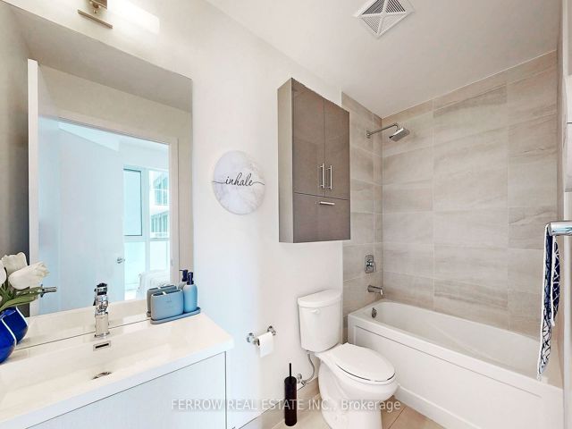 303 - 188 Fairview Mall Dr