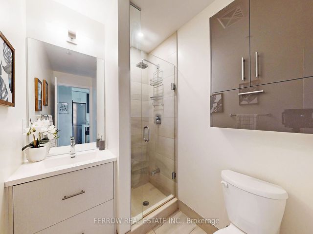 303 - 188 Fairview Mall Dr